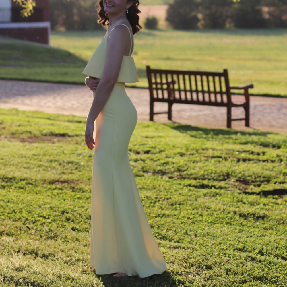 Aqua Scoop Neck Front Slit Yellow Prom Dress